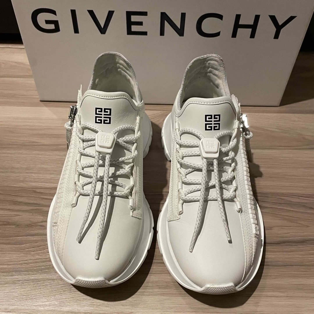 GIVENCHY - (美品)GIVENCHY ジバンシィ スペクターランナー GIVENCHY - (美品)GIVENCHY ジバンシィ スペクターランナー