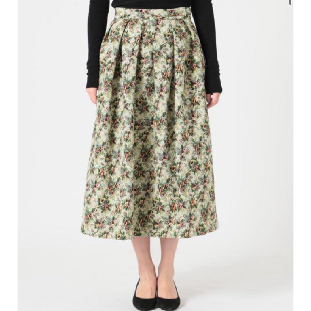 IENA LA BOUCLE(イエナラブークル)のIENA LA BOUCLE ゴブラン ジャガード 花柄 タックスカート レディースのスカート(ロングスカート)の商品写真