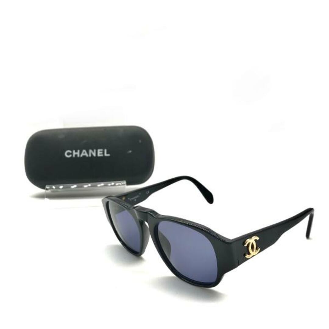 ファッション小物CHANEL シャネル サイド ココマーク サングラス アイウェア ブラックxゴールド 良品 M11142