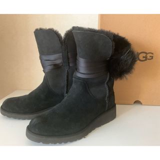 アグ(UGG)のUGG アグ / BRITA ブリタ ムートンブーツ 黒 23 ファー ボンボン(ブーツ)