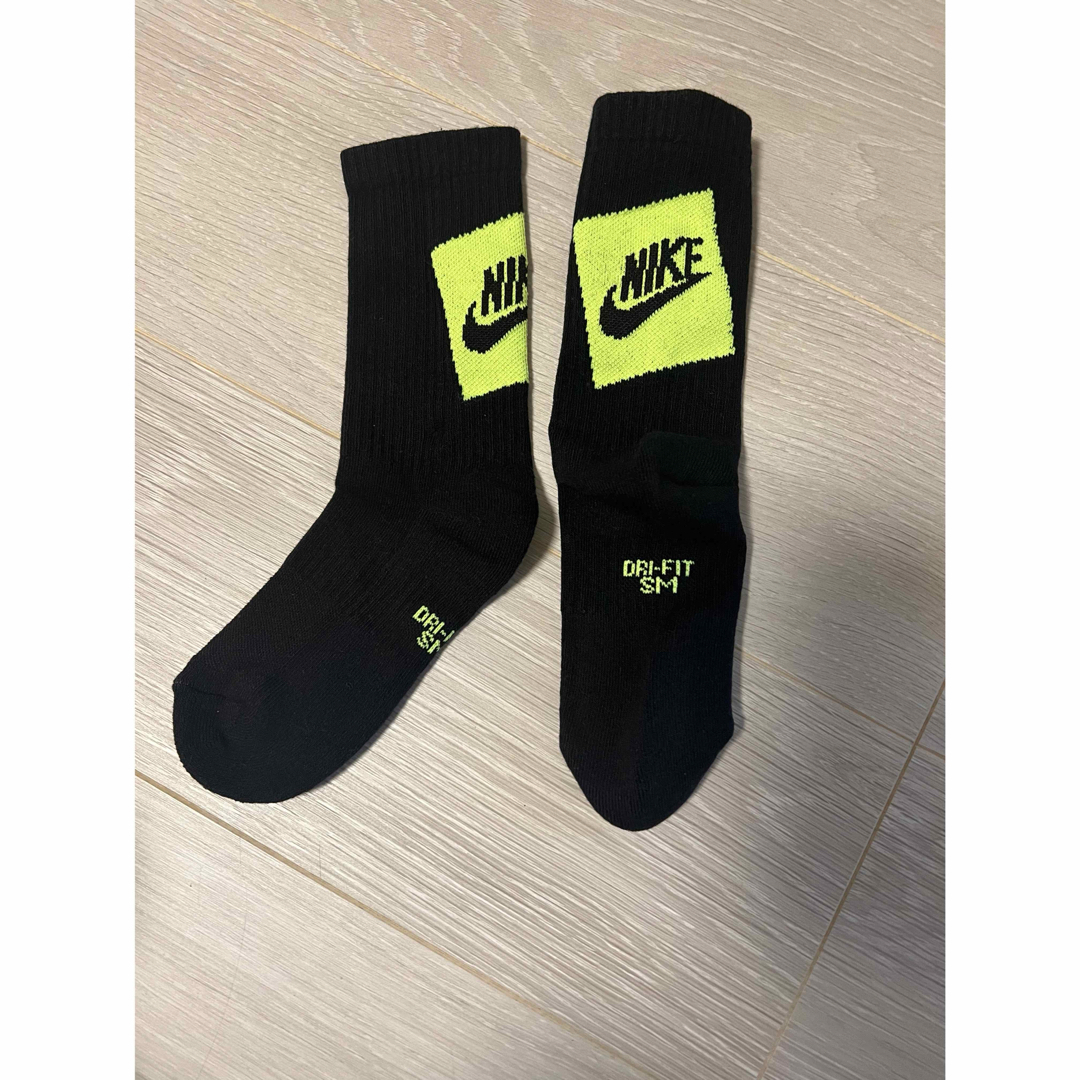 NIKE(ナイキ)のNIKE靴下　23〜25㎝(M) ２点セット レディースのレッグウェア(ソックス)の商品写真