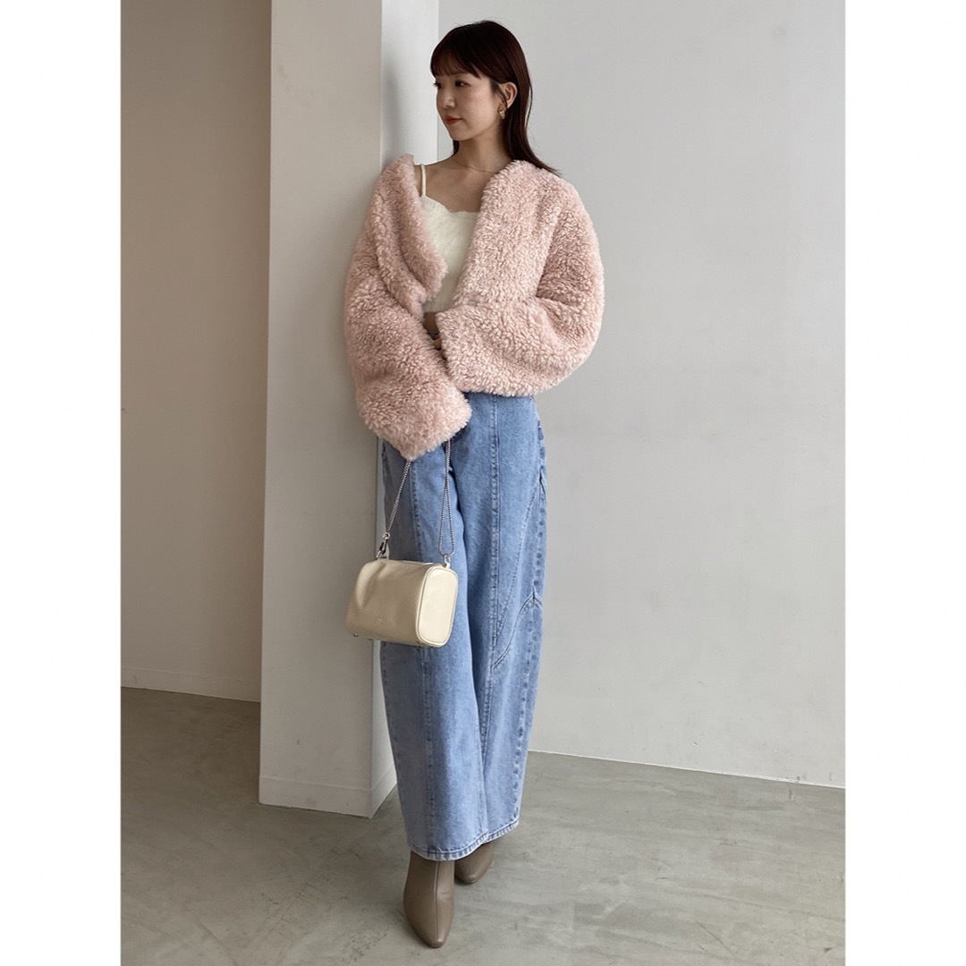 SNIDEL(スナイデル)のsnidel スナイデル ショートボアコート 23aw 定価以下✨ レディースのジャケット/アウター(毛皮/ファーコート)の商品写真