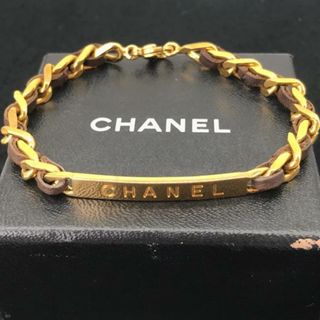 シャネル(CHANEL)の良品 CHANEL シャネル プレート ロゴ レザー チェーン ブレスレット ゴールド ｍ5110(ブレスレット/バングル)