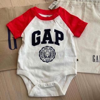 ベビーギャップ(babyGAP)の【新品未使用】GAP ギャップ　ロンパース　50 半袖ロンパース(ロンパース)