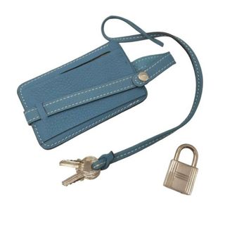 シャネル(CHANEL)の美品 HERMES エルメス ネームタグ カデナ 鍵 セット ブルー ｍ9487(その他)