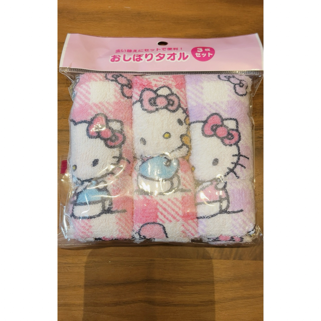 サンリオ(サンリオ)の新品　キティちゃん　おしぼり　3枚セット　 キッズ/ベビー/マタニティのキッズ/ベビー/マタニティ その他(その他)の商品写真