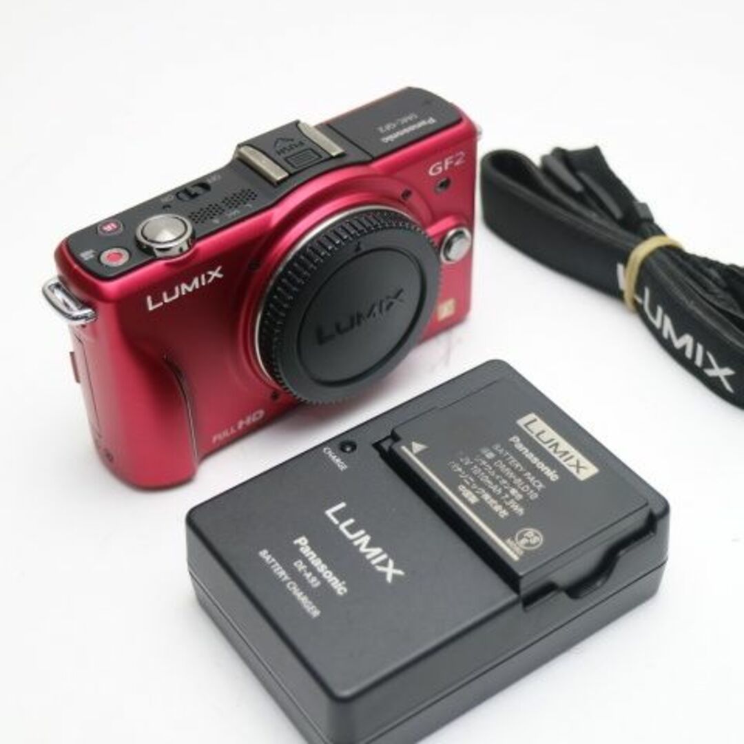 Panasonic(パナソニック)の超美品 DMC-GF2 ファインレッド ボディ スマホ/家電/カメラのカメラ(ミラーレス一眼)の商品写真