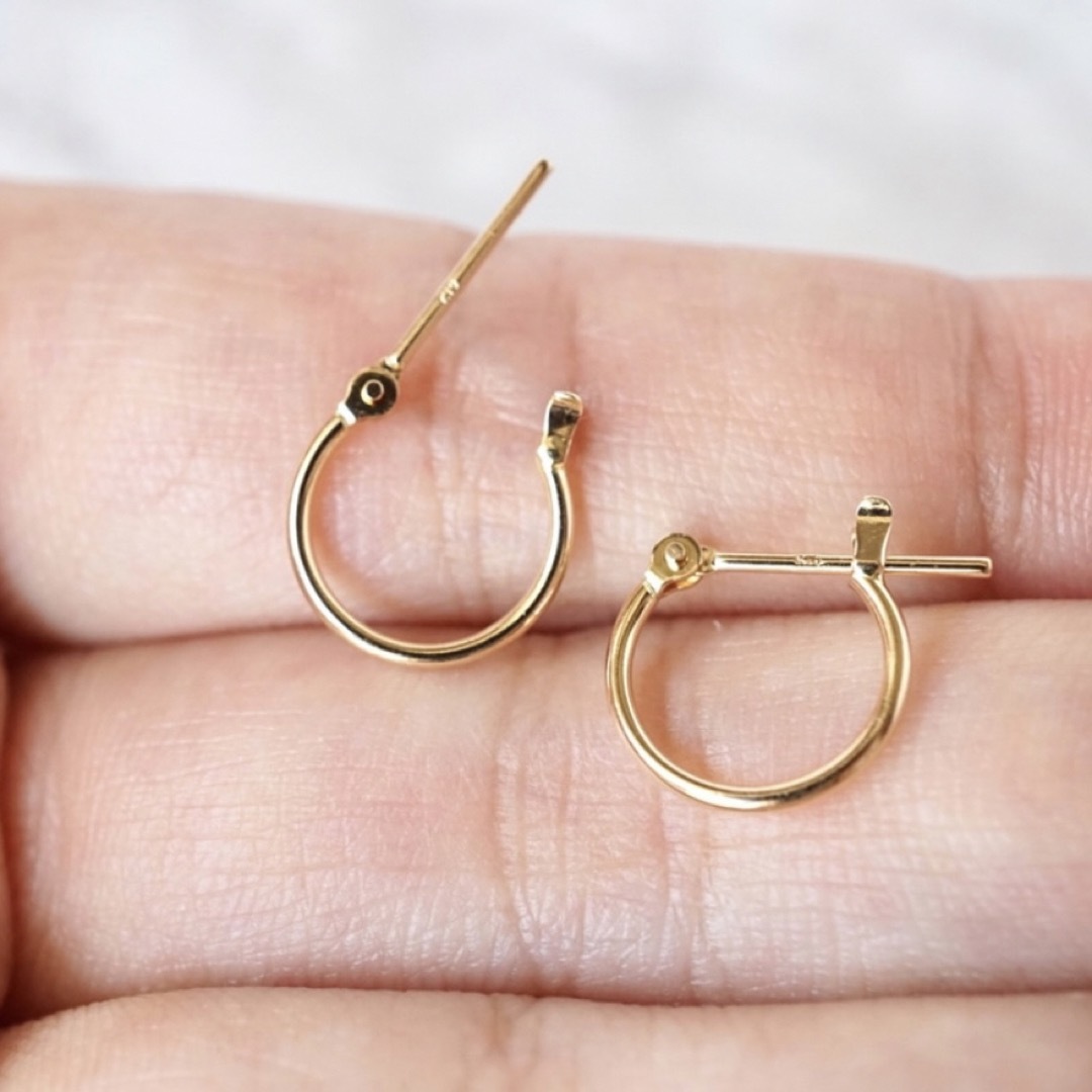 10金　ミニフープピアス　10K ete agete nojess 4℃ 好きへ レディースのアクセサリー(ピアス)の商品写真