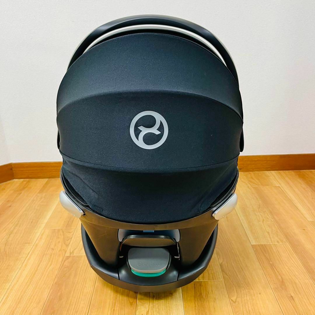 cybex(サイベックス)の【美品】　CYBEX PLATINUMエイトンQベースQ-FIX ISOFIX キッズ/ベビー/マタニティの外出/移動用品(その他)の商品写真