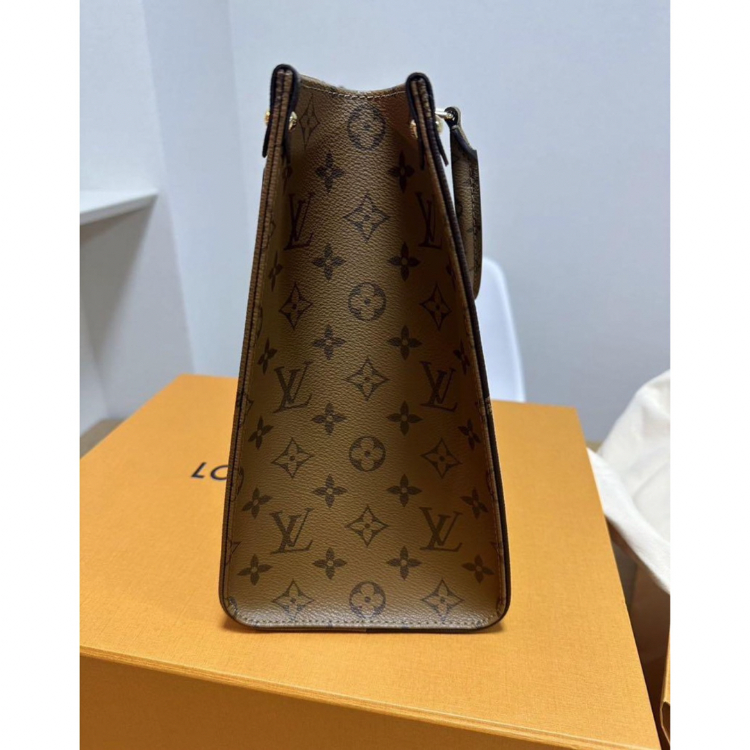 LOUIS VUITTON(ルイヴィトン)の LV ルイヴィトン オンザゴー MM レディースのバッグ(トートバッグ)の商品写真