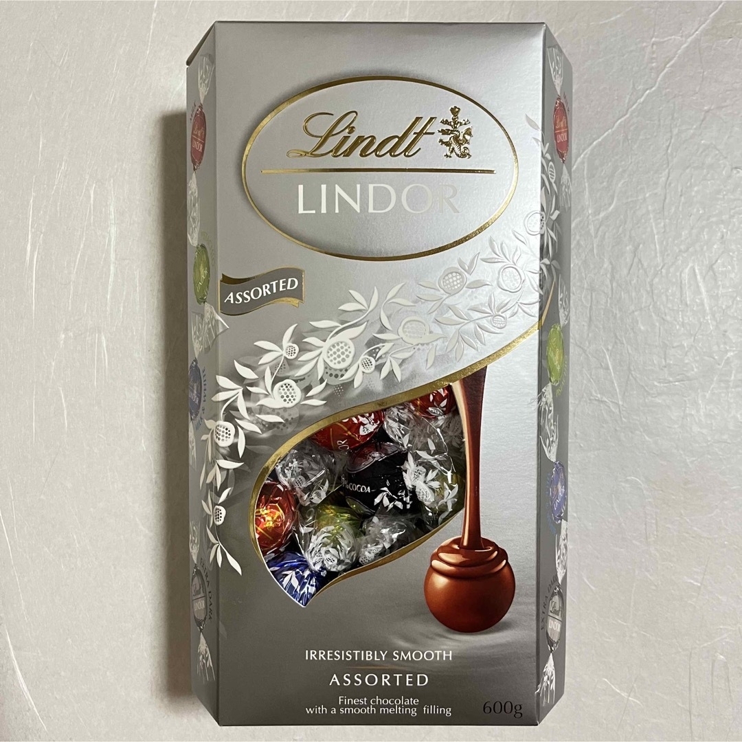 Lindt(リンツ)のリンツ チョコレート リンドール アソート　MIX　9種類 54個 食品/飲料/酒の食品(菓子/デザート)の商品写真