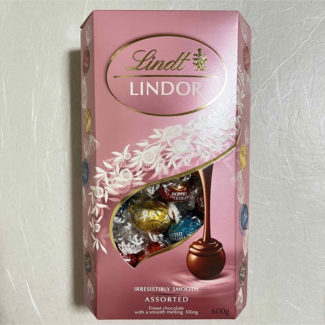 Lindt(リンツ)のリンツ チョコレート リンドール アソート　MIX　9種類 54個 食品/飲料/酒の食品(菓子/デザート)の商品写真