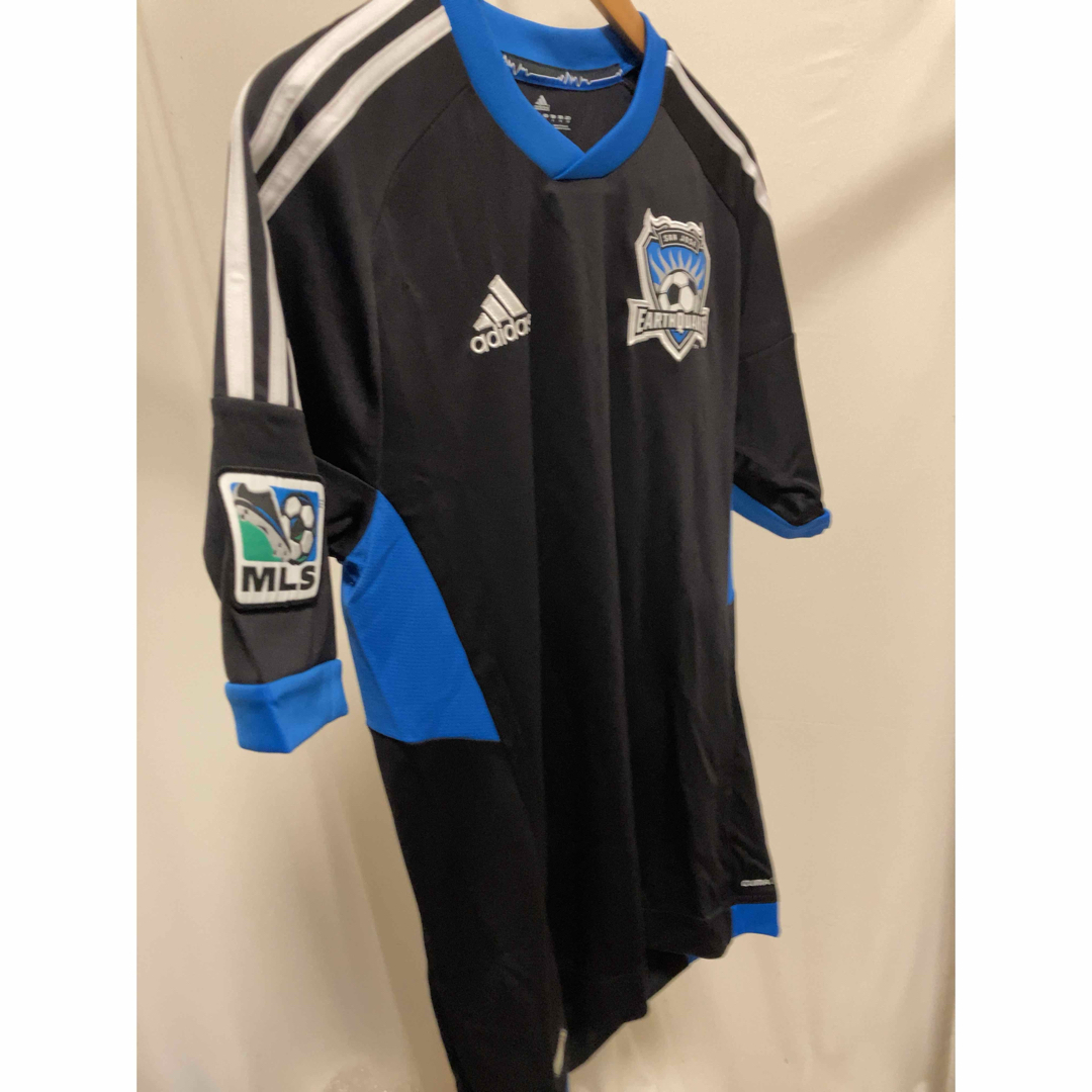 adidas(アディダス)のadidas San Jose Earthquakes レプリカシシャツ M スポーツ/アウトドアのサッカー/フットサル(ウェア)の商品写真