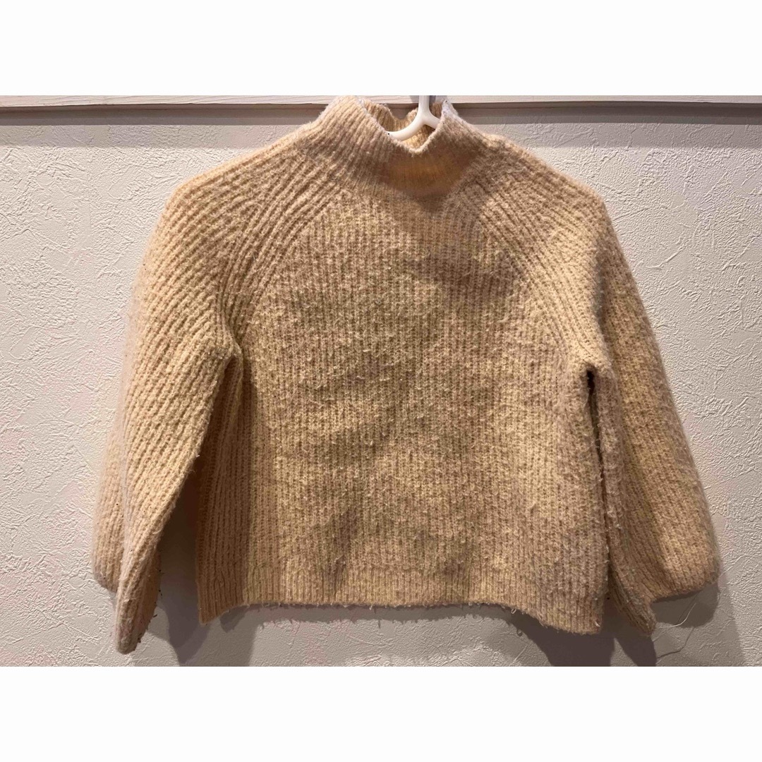 ZARA KIDS(ザラキッズ)のZARA 白ニット キッズ/ベビー/マタニティのキッズ服女の子用(90cm~)(ニット)の商品写真