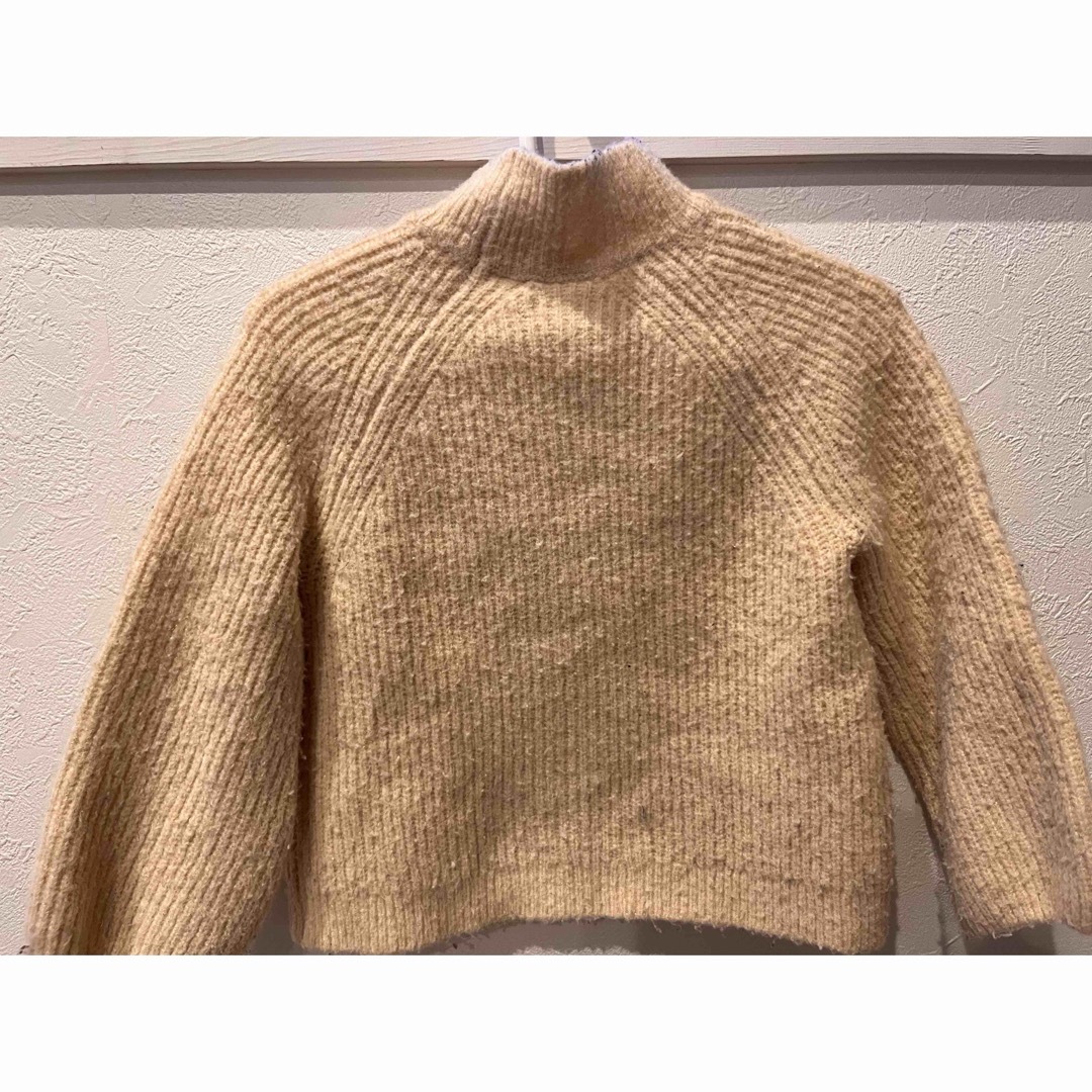 ZARA KIDS(ザラキッズ)のZARA 白ニット キッズ/ベビー/マタニティのキッズ服女の子用(90cm~)(ニット)の商品写真