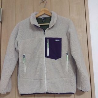 パタゴニア(patagonia)のpatagoniaパタゴニア キッズレトロX  パープル Lサイズ 美品(ブルゾン)