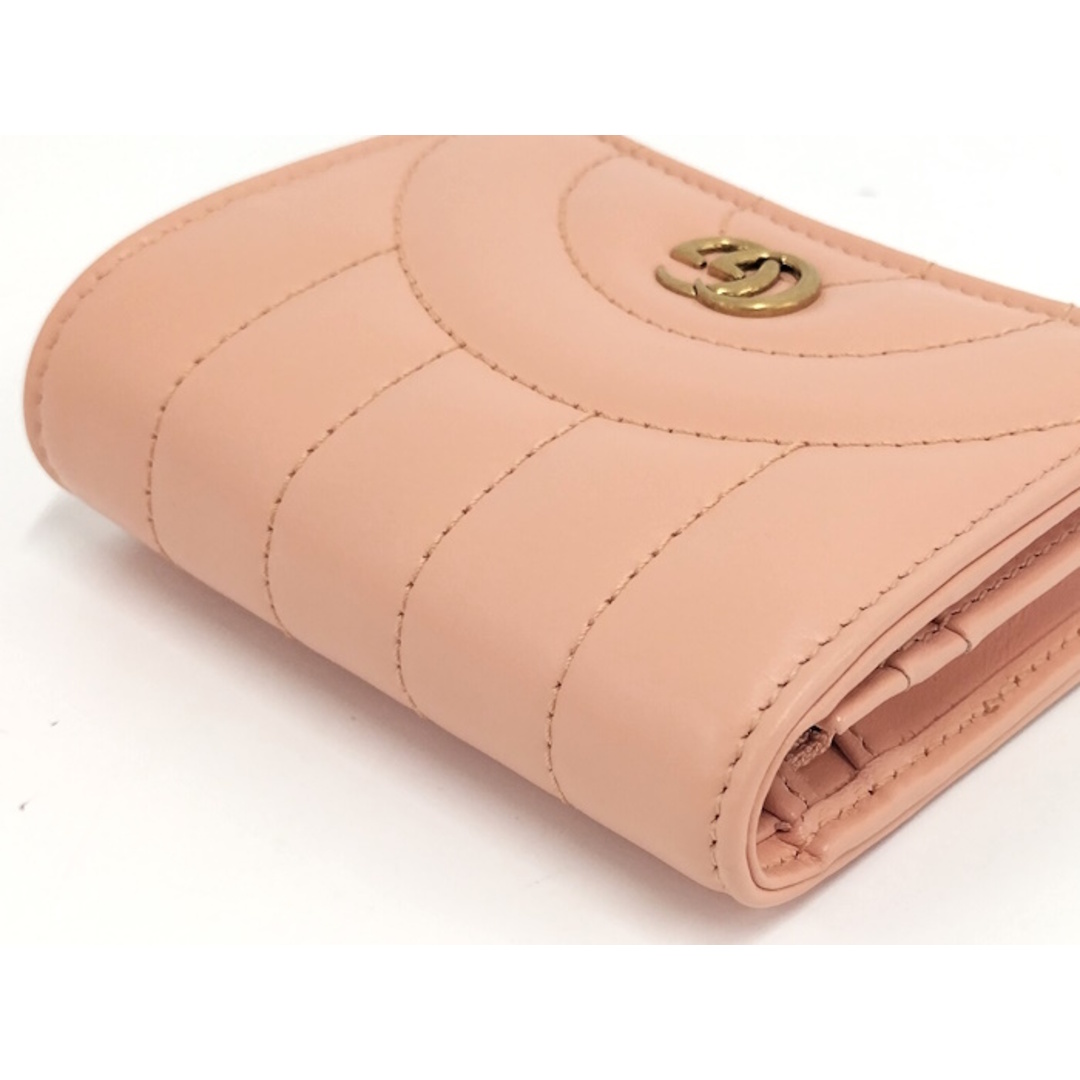 GUCCI - GUCCI 二つ折り財布 GGマーモント レザー サーモン GUCCI - GUCCI 二つ折り財布 GGマーモント レザー サーモン