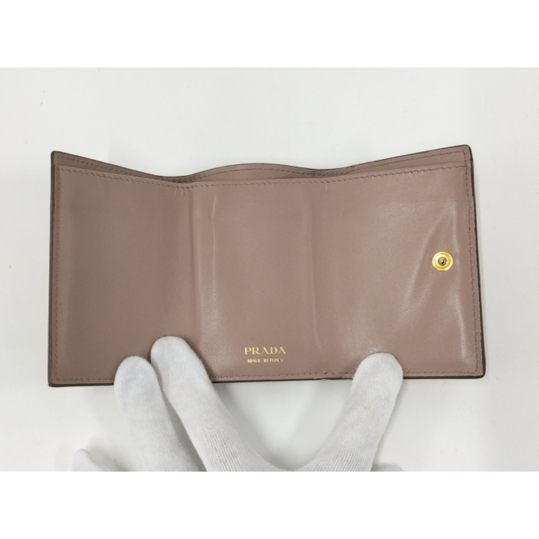 PRADA - PRADA 三つ折り財布 コンパクト ウォレット PRADA - PRADA 三つ折り財布 コンパクト ウォレット