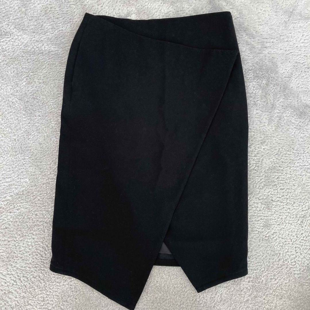 DEUXIEME CLASSE(ドゥーズィエムクラス)のドゥーズィエムクラス　黒　ラップスカート　日本製 レディースのスカート(ひざ丈スカート)の商品写真