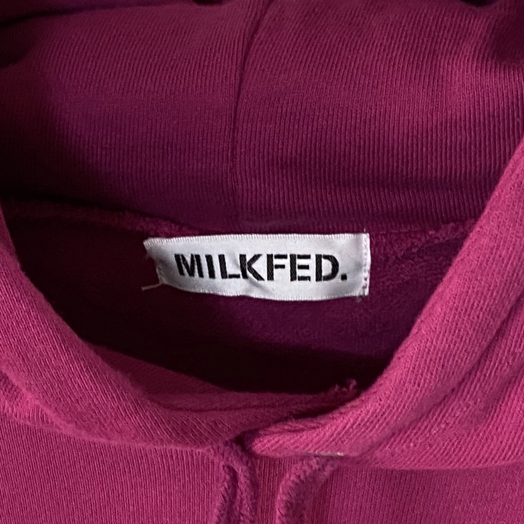 MILKFED.(ミルクフェド)のMILKFED. ワンポイントロゴ刺繍 フーディー パーカー ミルクフェド 古着 レディースのトップス(パーカー)の商品写真