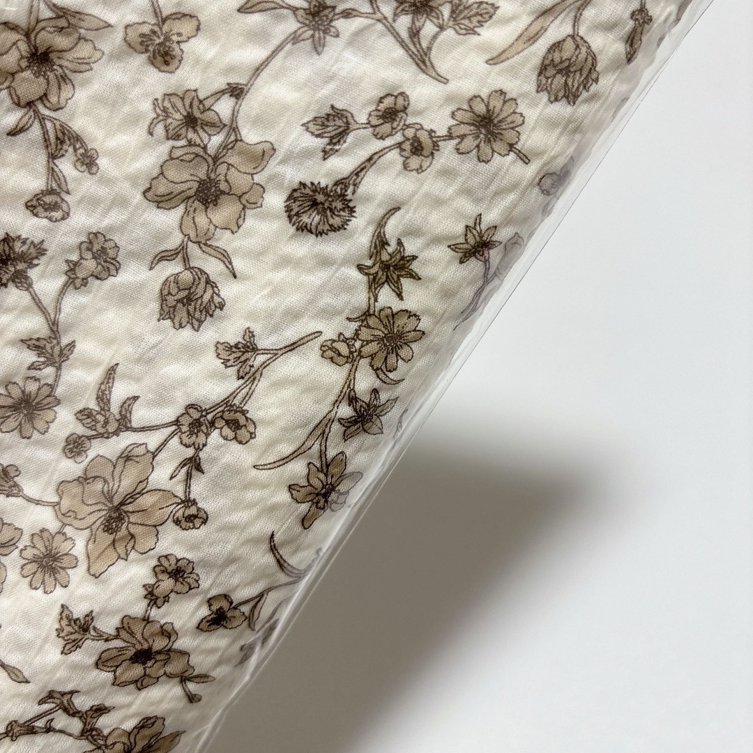 花柄 はぎれ 布 1m ハンドメイドの素材/材料(生地/糸)の商品写真