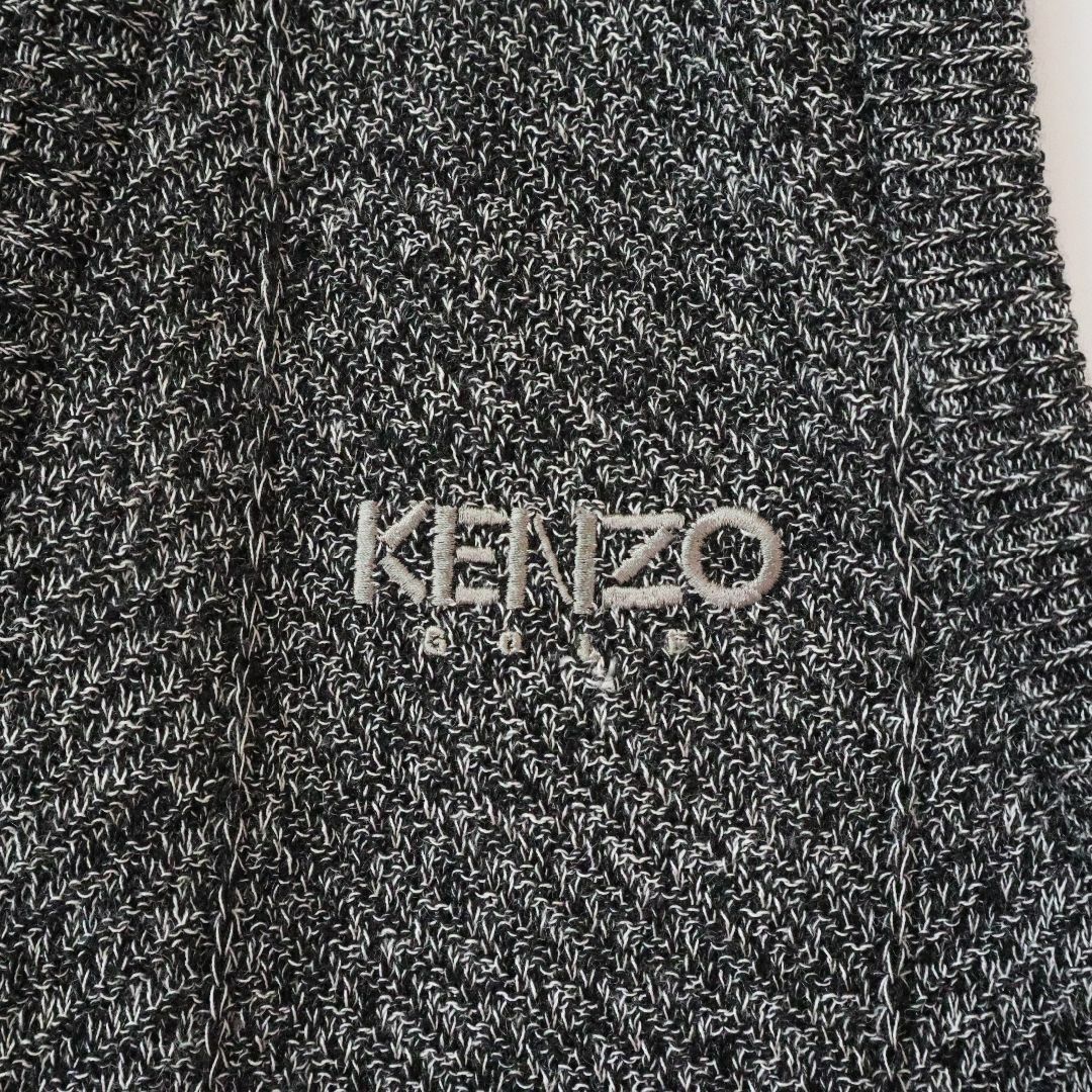 KENZO(ケンゾー)の【希少】ケンゾーゴルフ／ニットベスト　刺繍ロゴ　リネン　日本製　Vネック　濃灰色 メンズのトップス(ベスト)の商品写真