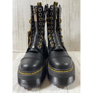 ドクターマーチン(Dr.Martens)の新品未使用ドクターマーチン☆☆ＳＩＮＣＬＡＩＲ　ＨＩ　MAX☆☆超厚底ソール(ブーツ)