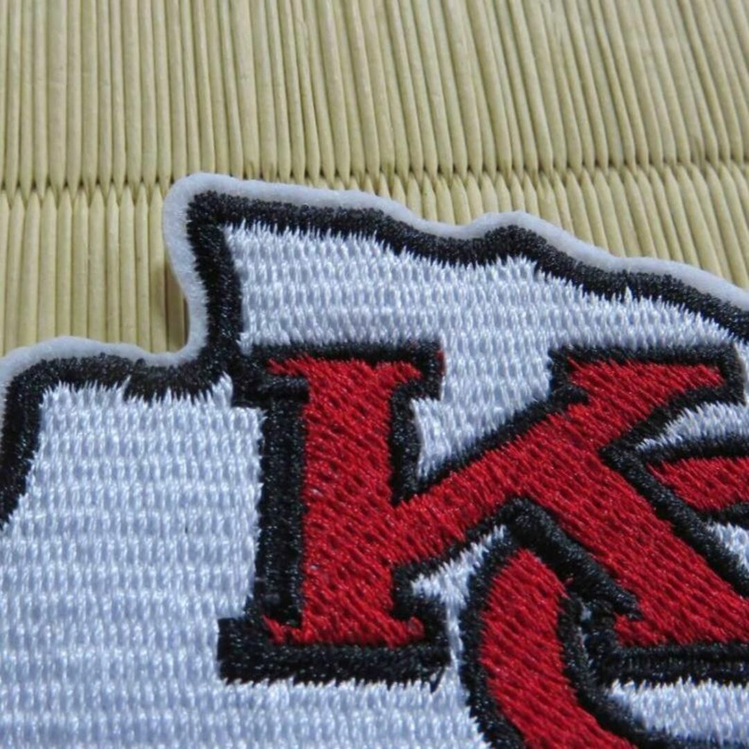 白赤KC激渋NFLカンザスシティ・チーフスChiefs刺繍ワッペン■アメフト観戦 スポーツ/アウトドアのスポーツ/アウトドア その他(アメリカンフットボール)の商品写真