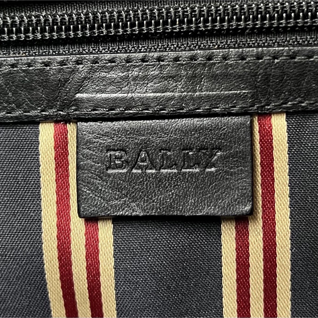 Bally(バリー)の人気♡カデナ♡キー付♡バリー レザー ストライプ フラップ ショルダーバッグ メンズのバッグ(ショルダーバッグ)の商品写真