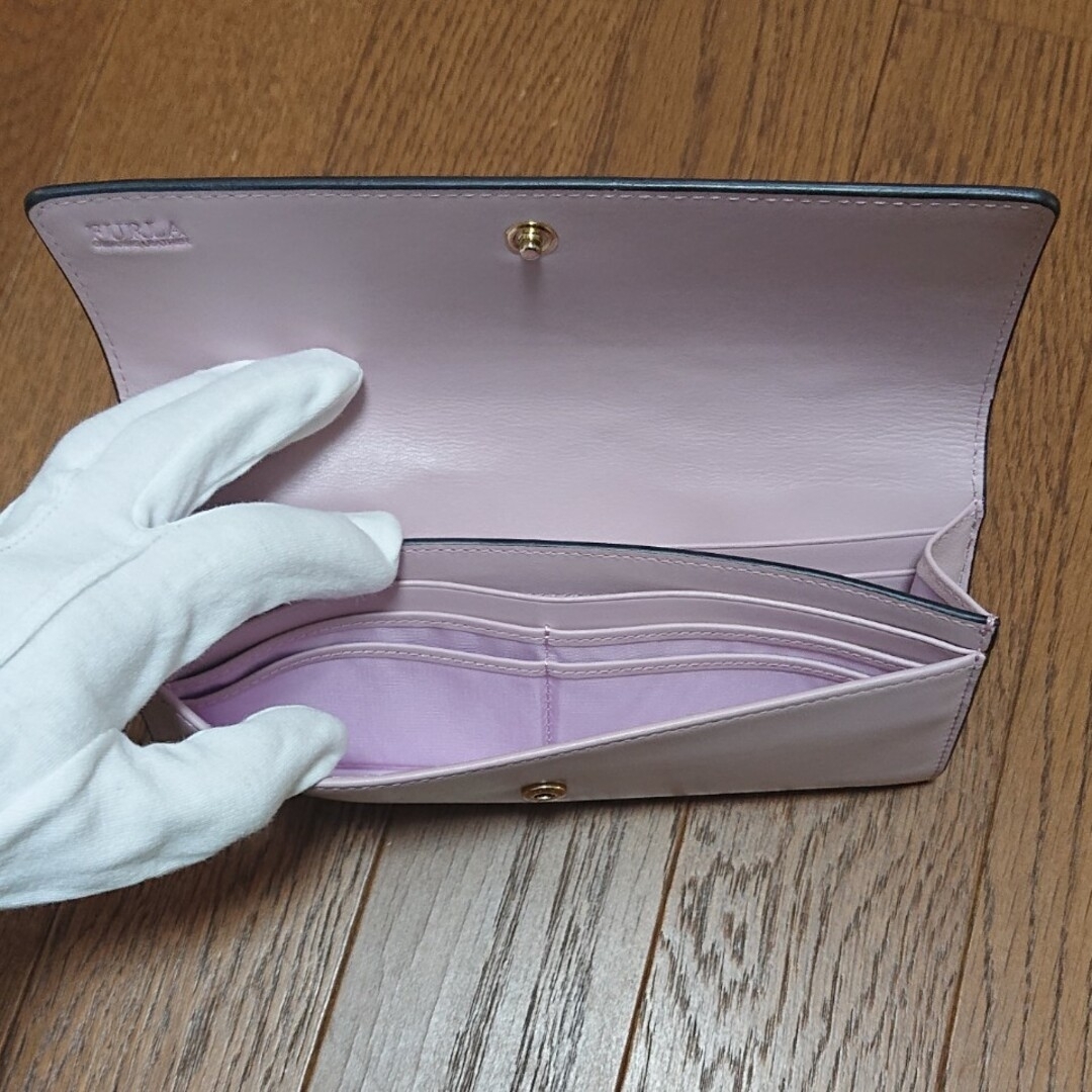 Furla(フルラ)の薄型 長財布 さくら色 ピンク 本革 スムース フルラ レディースのファッション小物(財布)の商品写真
