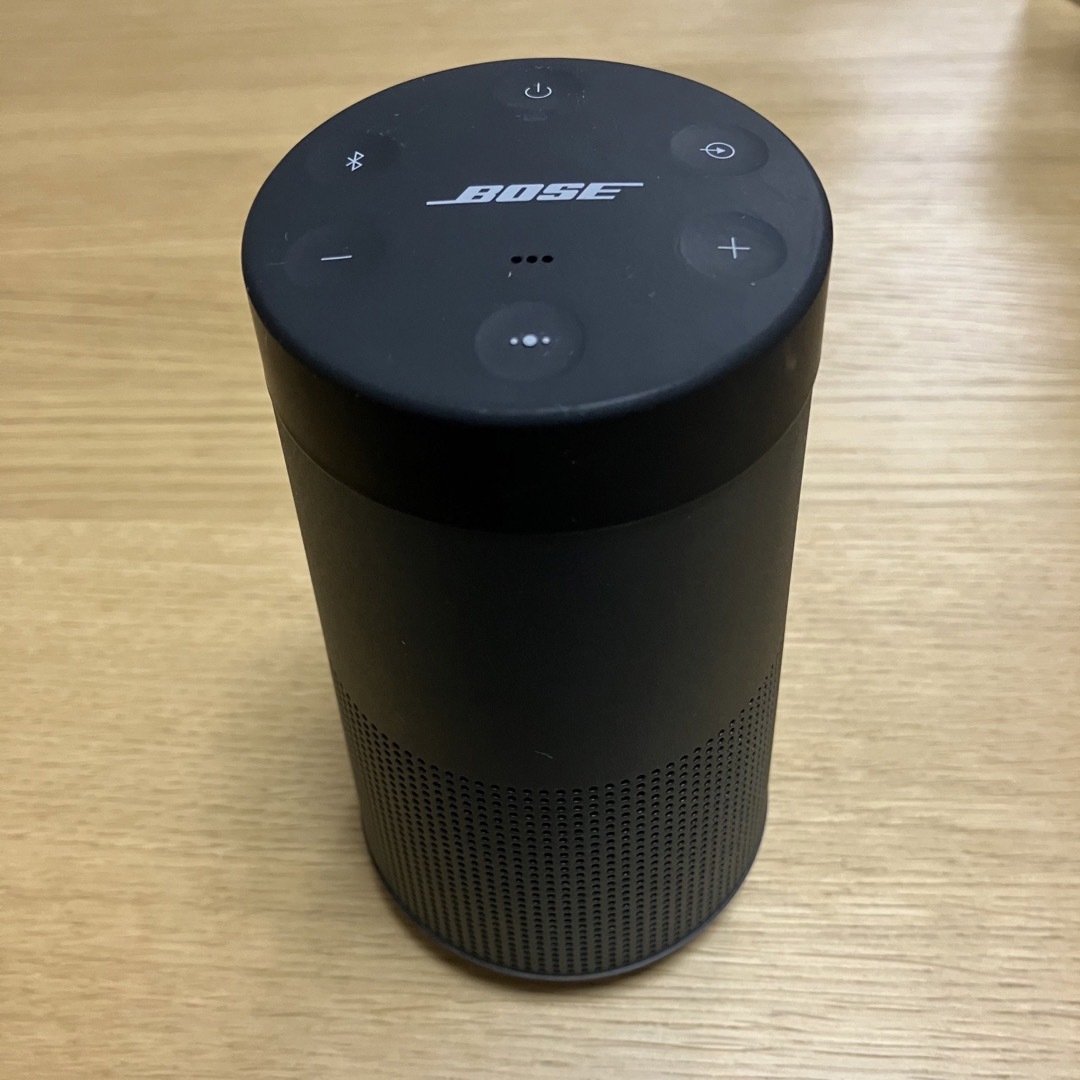 BOSE(ボーズ)のBOSE(ボーズ)のスピーカー+充電器セット スマホ/家電/カメラのオーディオ機器(スピーカー)の商品写真