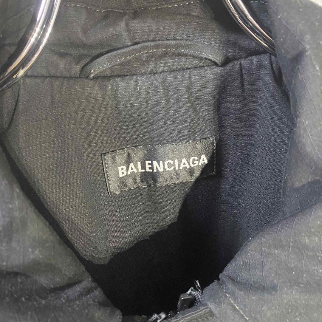 Balenciaga(バレンシアガ)のバレンシアガ BALENCIAGA トラベルダウン メンズのジャケット/アウター(ダウンジャケット)の商品写真