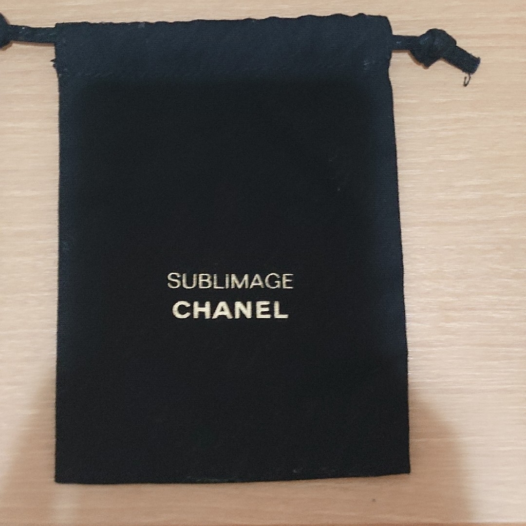 CHANEL(シャネル)の未使用 シャネル サブリマージュ 限定刺繍ミニ巾着ポーチ レディースのファッション小物(ポーチ)の商品写真