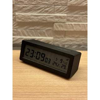 ムジルシリョウヒン(MUJI (無印良品))の無印良品　デジタル電波時計　卓上サイズ(置時計)
