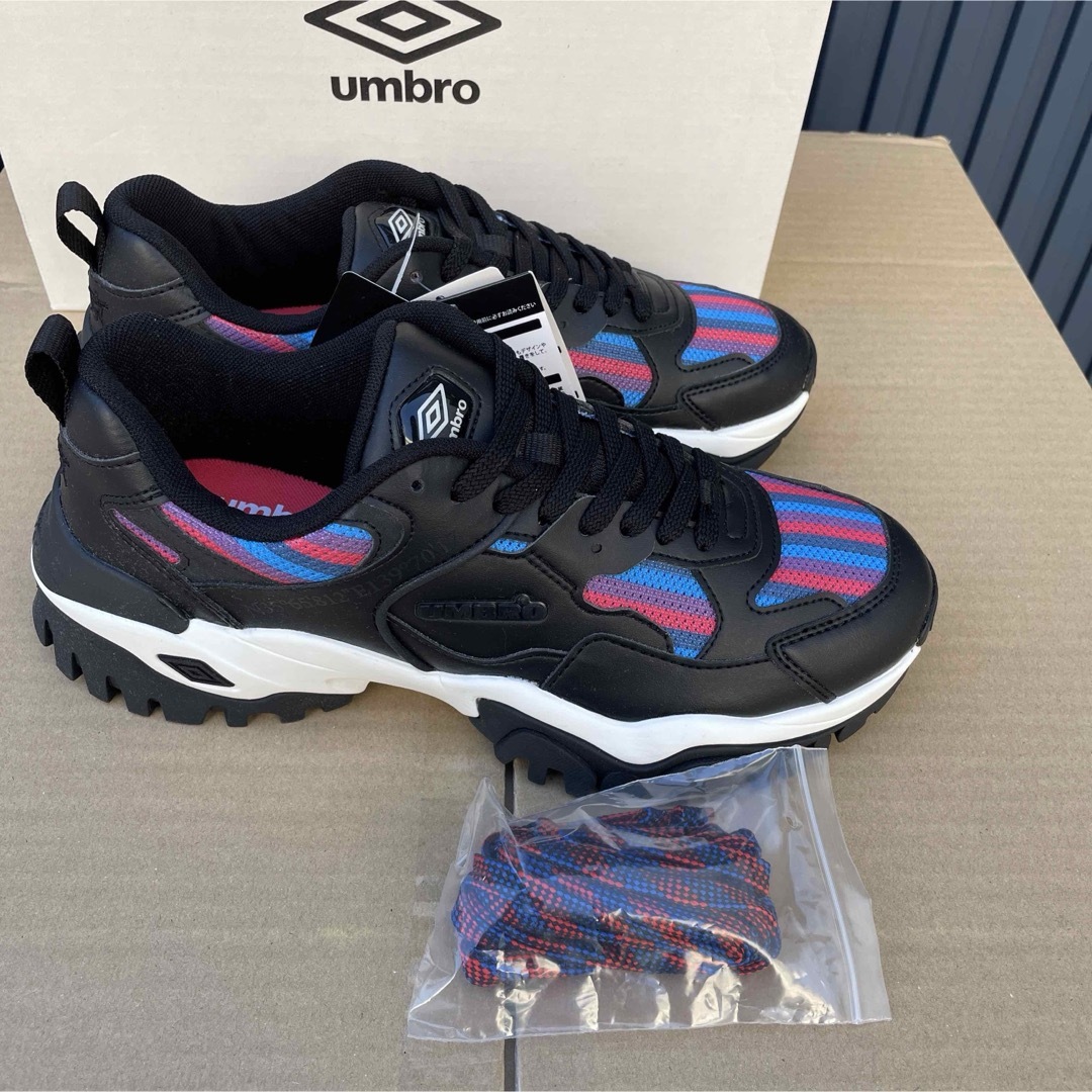 UMBRO(アンブロ)の新品　umbro x atmos F.C.TOKYO スニーカー　アンブロ メンズの靴/シューズ(スニーカー)の商品写真