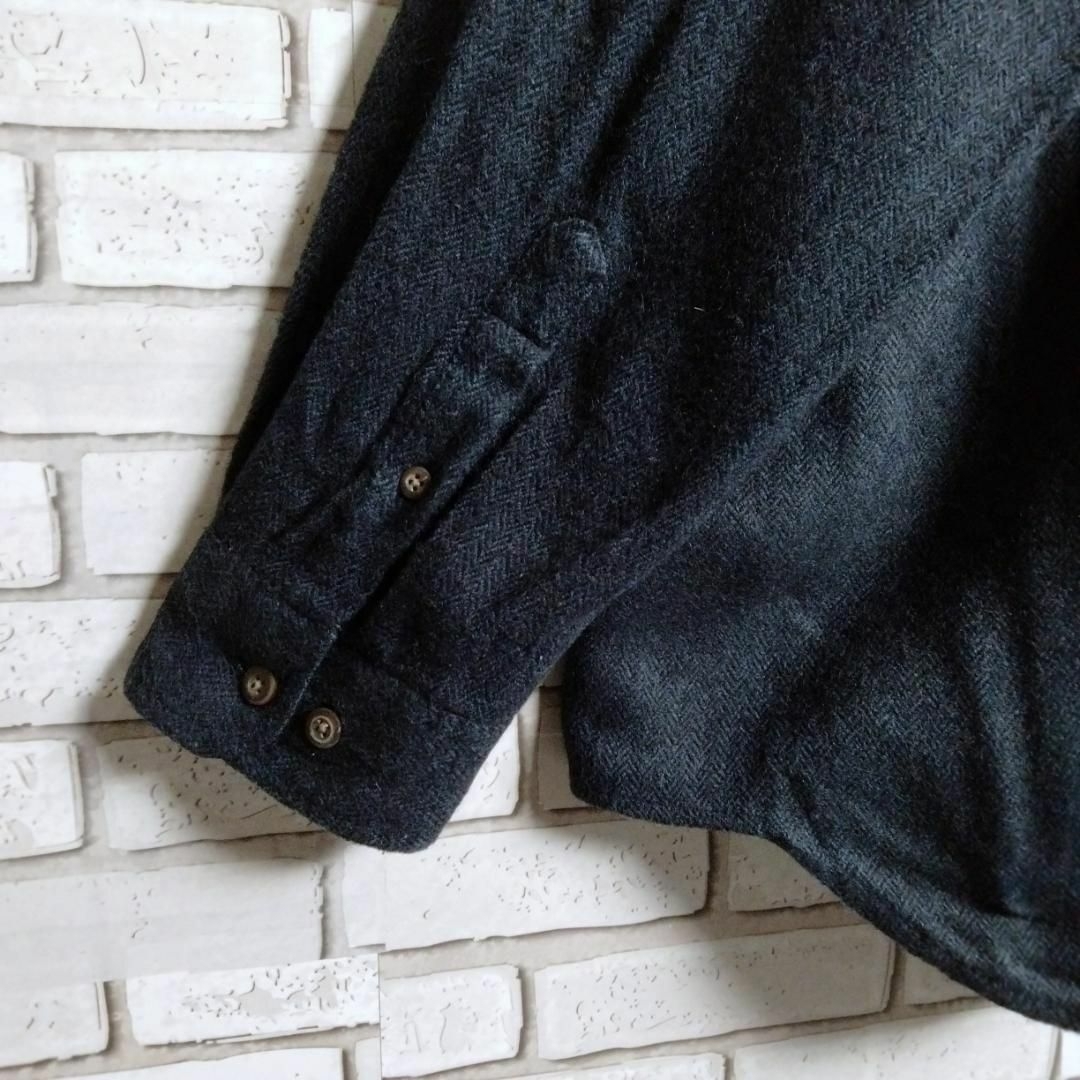 VAN HEUSEN☆ネルシャツ　ダブルポケット　ヘリンボーン　紺　黒　XL メンズのトップス(シャツ)の商品写真
