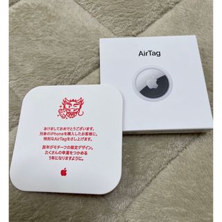 アップル(Apple)の【新品】Apple AirTag エアタグ本体 2024年限定品 辰デザイン(その他)