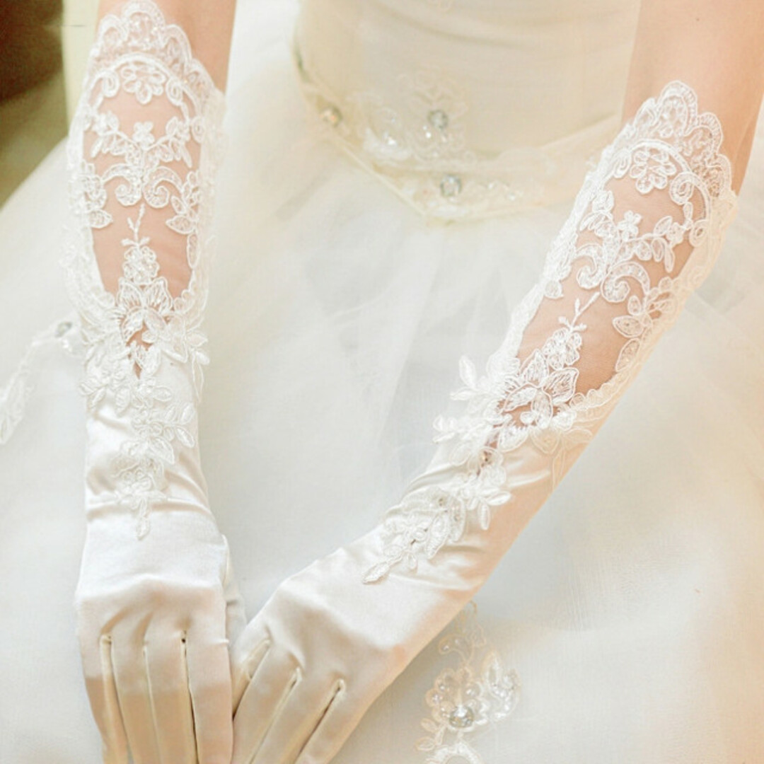 ウェディンググローブ 白ホワイト ロンググローブ ブライダル レースサテン 手袋 レディースのフォーマル/ドレス(ウェディングドレス)の商品写真