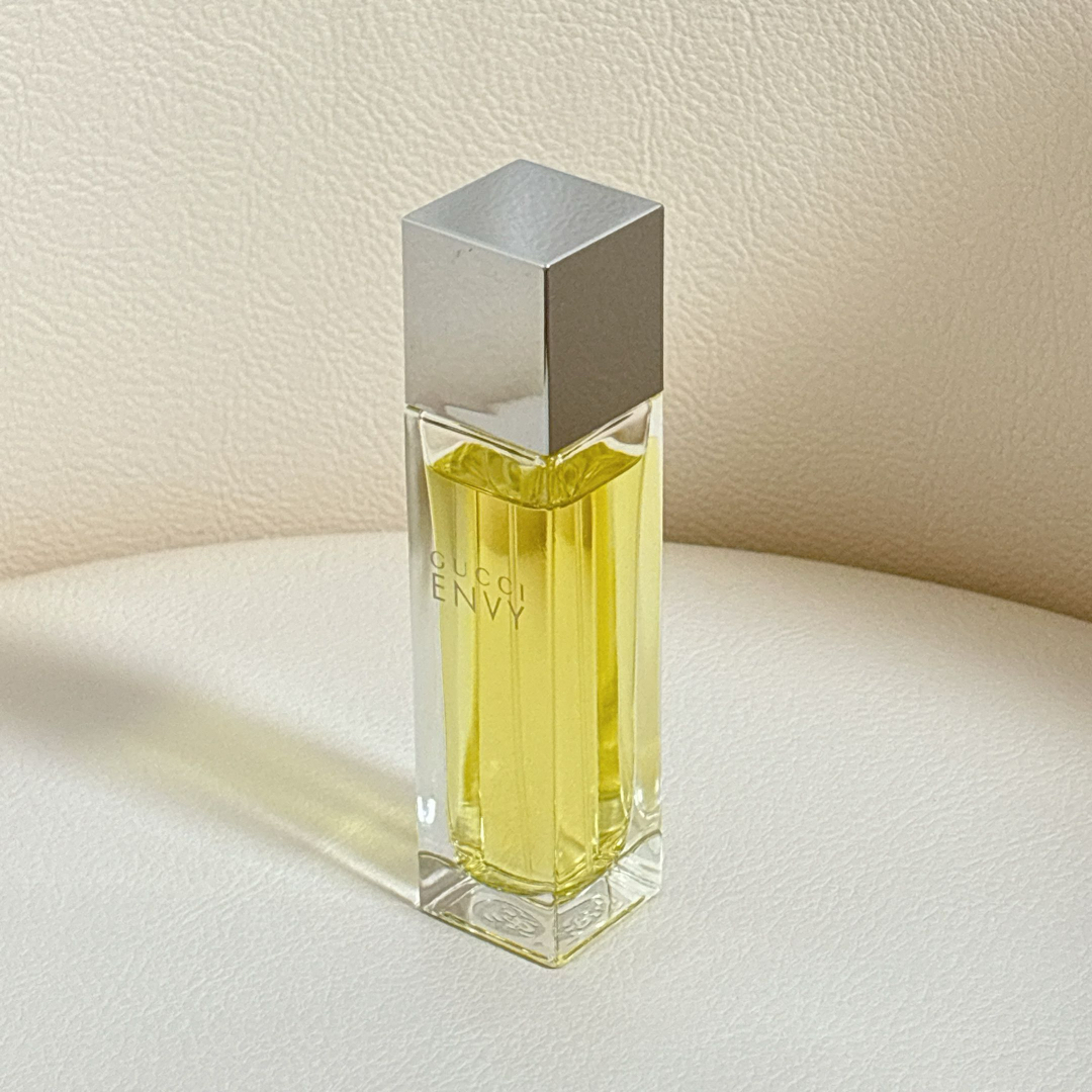 Gucci(グッチ)のGUCCI グッチ　ENVY エンヴィ オードトワレ 30mL コスメ/美容の香水(香水(女性用))の商品写真