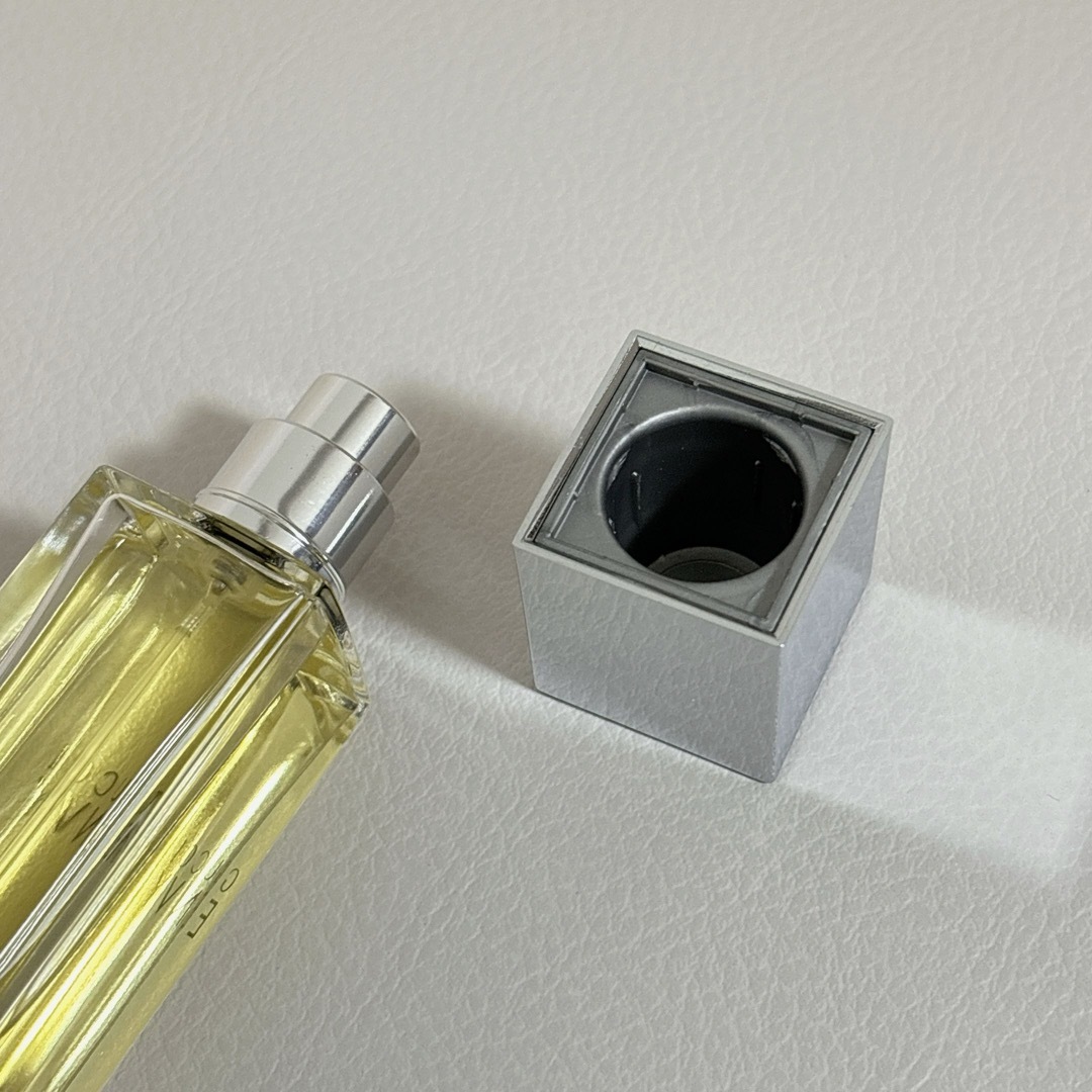 Gucci(グッチ)のGUCCI グッチ　ENVY エンヴィ オードトワレ 30mL コスメ/美容の香水(香水(女性用))の商品写真