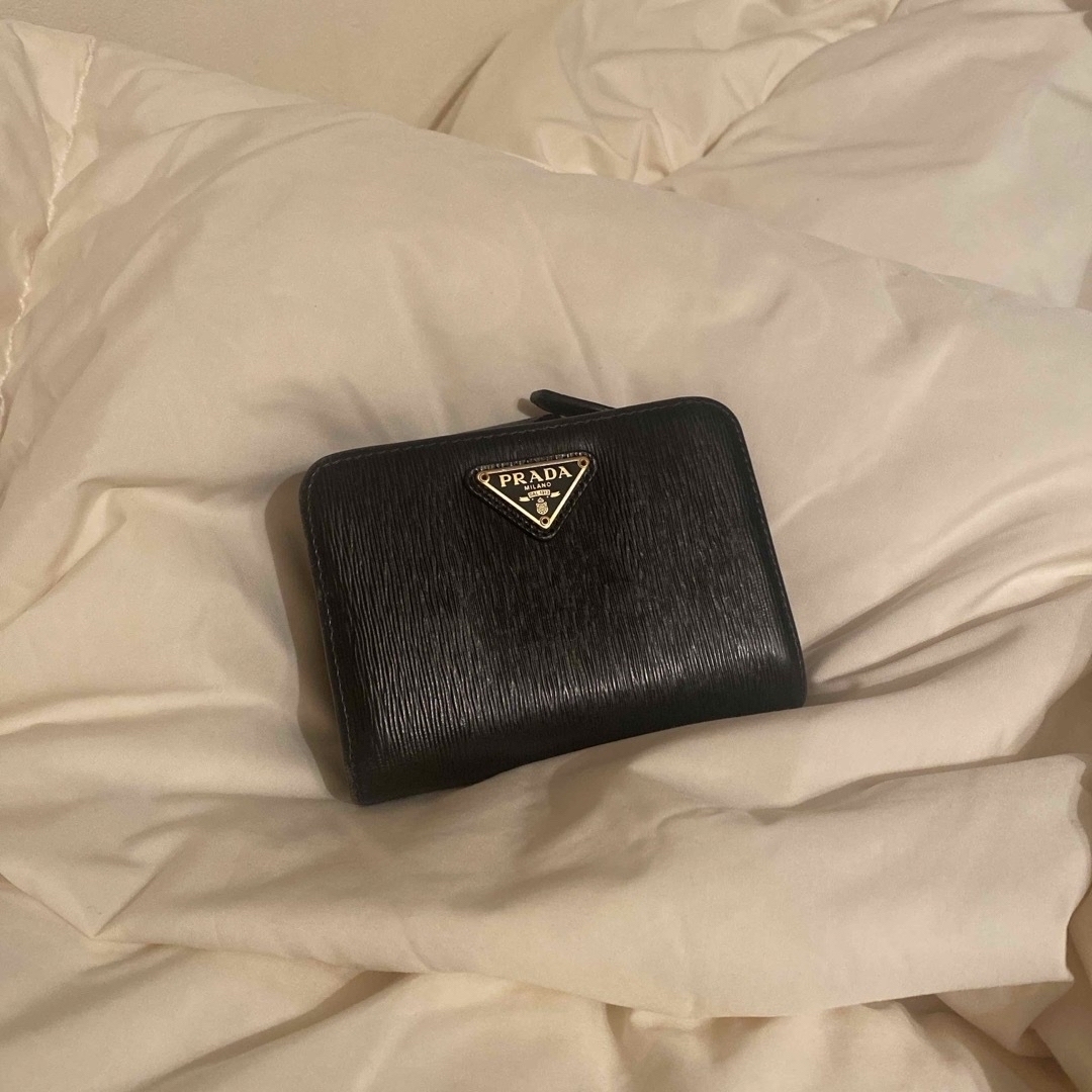 レディース【SALE‼️】PRADA  （SAFFIANO）　二つ折り財布