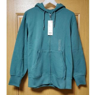 ユニクロ(UNIQLO)の【新品】UNIQLO　ユニクロ　パーカー　L　グリーン　433046(パーカー)