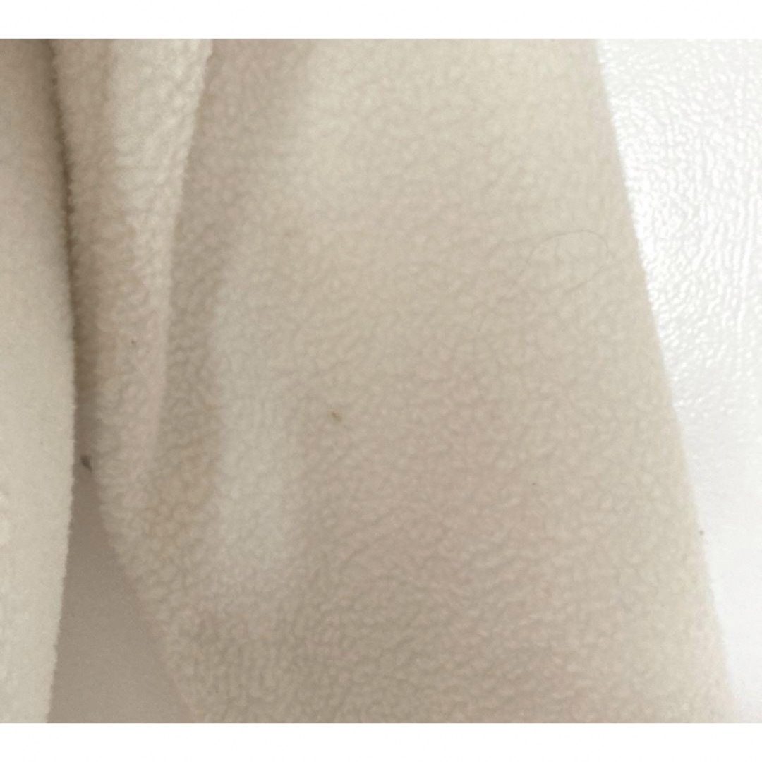 ≪Mサイズ≫【送料込み1,400円】ホワイト　ゆったり　フリース レディースのジャケット/アウター(その他)の商品写真