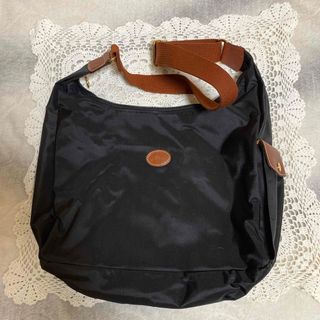 ロンシャン(LONGCHAMP)のロンシャン　ショルダーバッグ　美品　2/3まで(ショルダーバッグ)