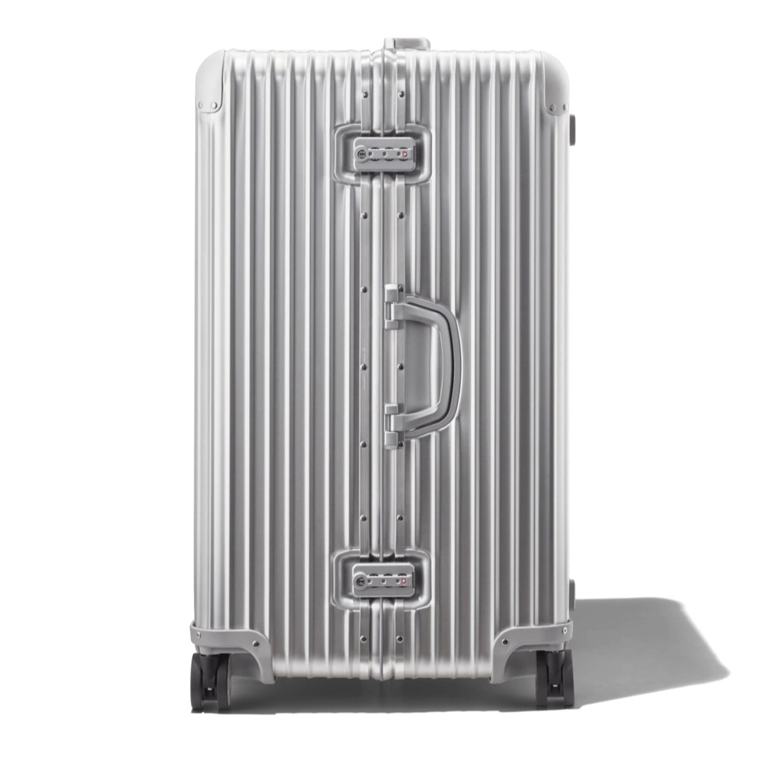 RIMOWA(リモワ)のRIMOWA リモワ ORIGINAL Trunk Plus シルバー 130L インテリア/住まい/日用品の日用品/生活雑貨/旅行(旅行用品)の商品写真