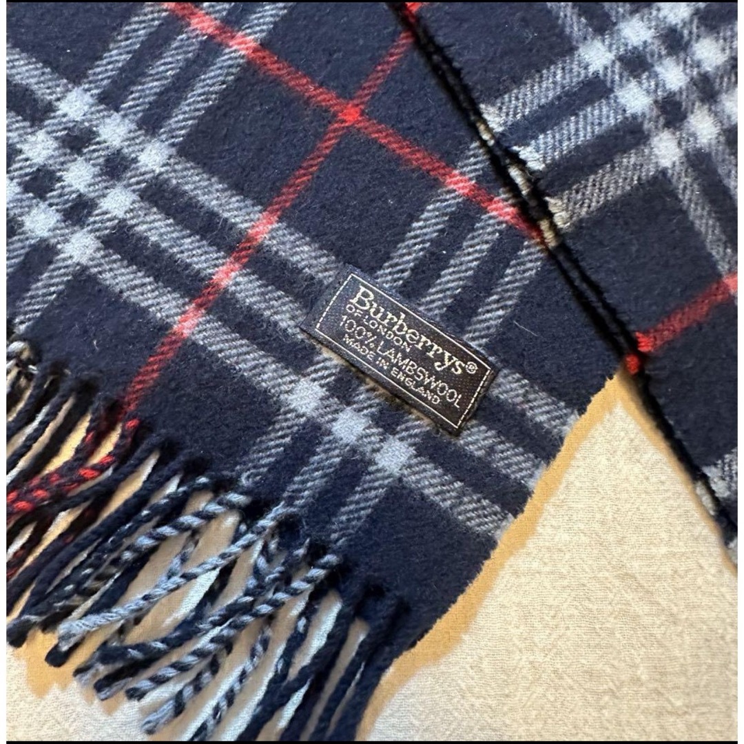 BURBERRY(バーバリー)の美品　バーバリー　ウール100 マフラー　ノバチェック レディースのファッション小物(マフラー/ショール)の商品写真