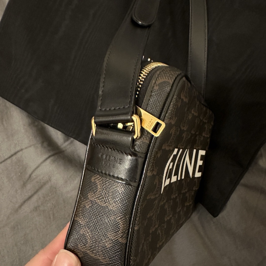 celine(セリーヌ)のJ様専用 CELINE セリーヌ トリオンフキャンバス メッセンジャーバッグ メンズのバッグ(ショルダーバッグ)の商品写真