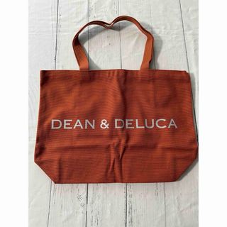 ディーンアンドデルーカ(DEAN & DELUCA)のDEAN & DELUCA　チャリティートートバッグ　テラコッタオレンジ L(トートバッグ)