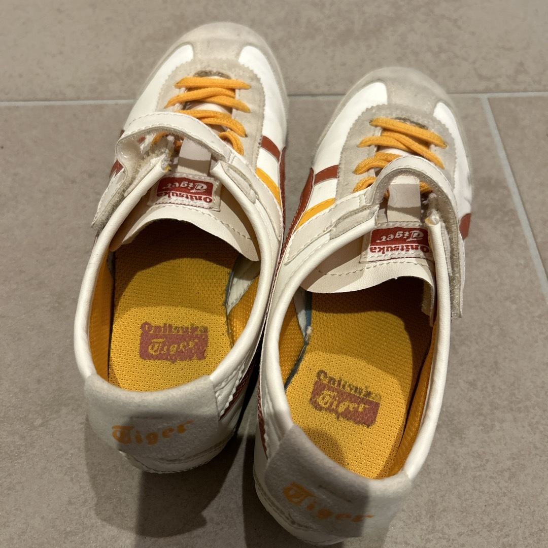 Onitsuka Tiger(オニツカタイガー)のオニツカタイガー　22cm キッズ/ベビー/マタニティのキッズ靴/シューズ(15cm~)(スニーカー)の商品写真