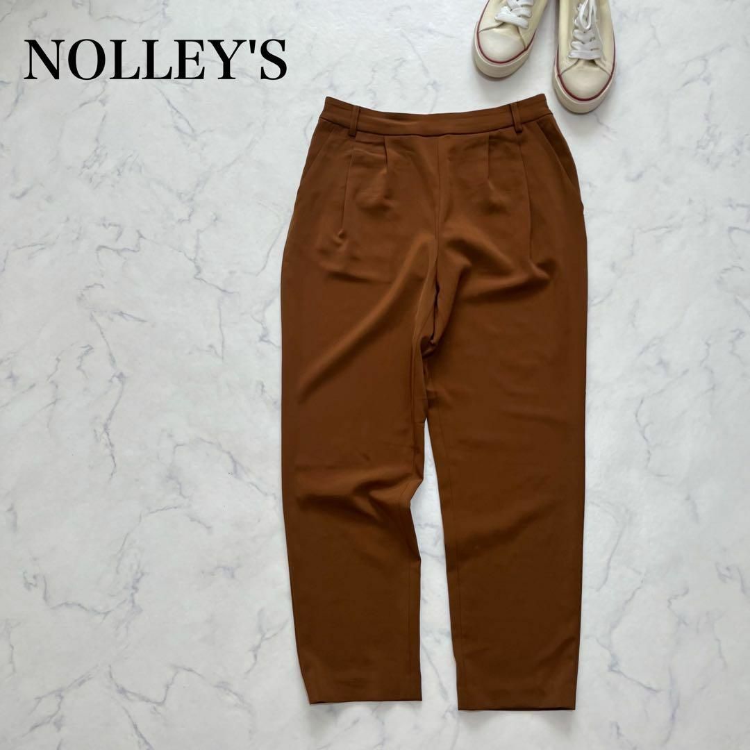 NOLLEY'S(ノーリーズ)のNOLLEY'S タックテーパードパンツ　ウエストゴム　光沢　ブラウン　38 M レディースのパンツ(カジュアルパンツ)の商品写真